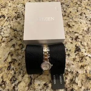 Citizen Women\'s Watch EZ7016-20D Quartz White Dial Two Tone Stainless Steel 24mm Citizen Women main image 4